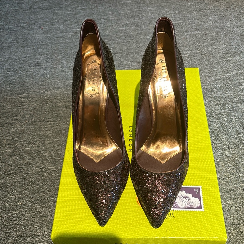 Ted Baker Court shoes, size 40, dark purple and black glitter.